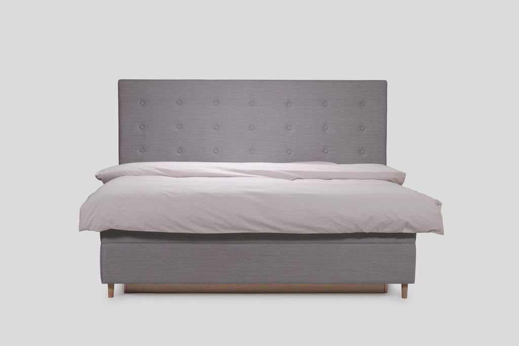 Nordic Select waterbed, front view