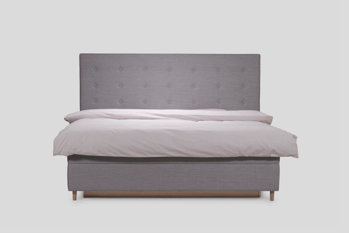 Nordic Select waterbed, front view